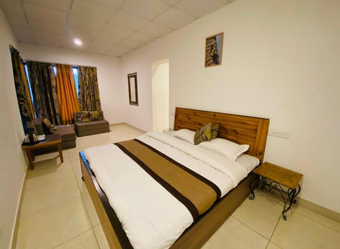Mist N Meadows Resort Rajgarh  Ngoại thất bức ảnh