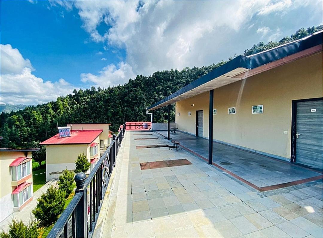 Mist N Meadows Resort Rajgarh  Ngoại thất bức ảnh