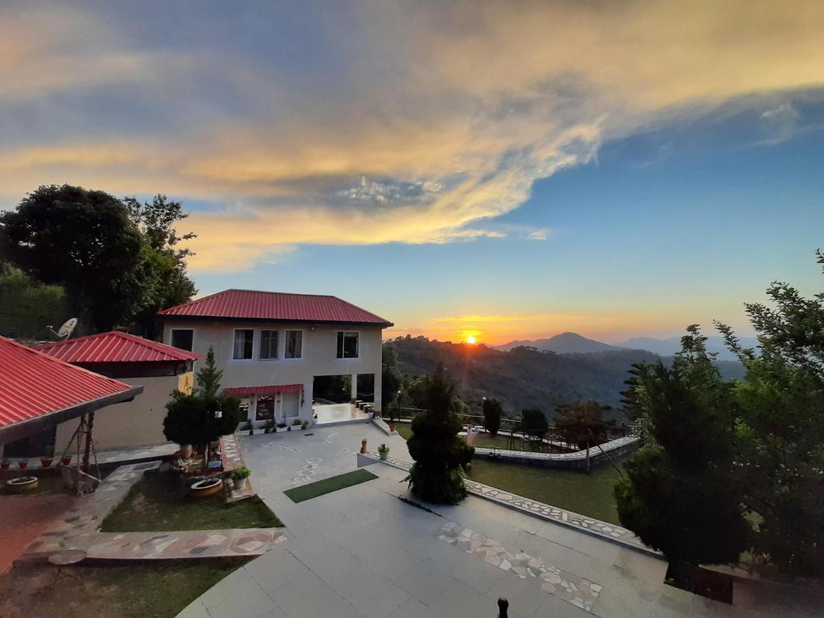 Mist N Meadows Resort Rajgarh  Ngoại thất bức ảnh