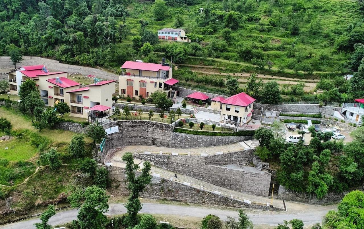 Mist N Meadows Resort Rajgarh  Ngoại thất bức ảnh